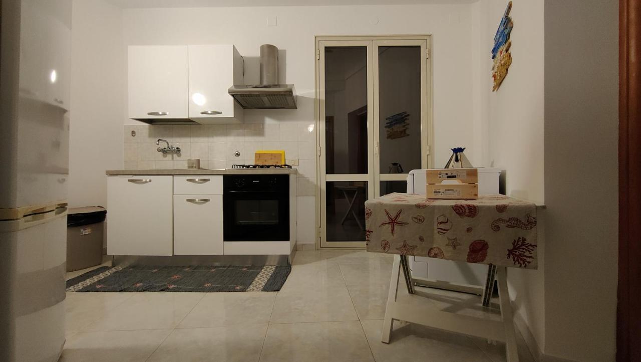 Appartamenti In Villa Polimnia フォンターネ・ビアンケ エクステリア 写真